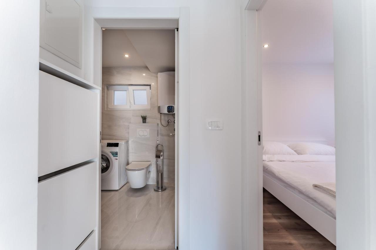 Bernie Apartments With A Pool Zadar Exterior foto